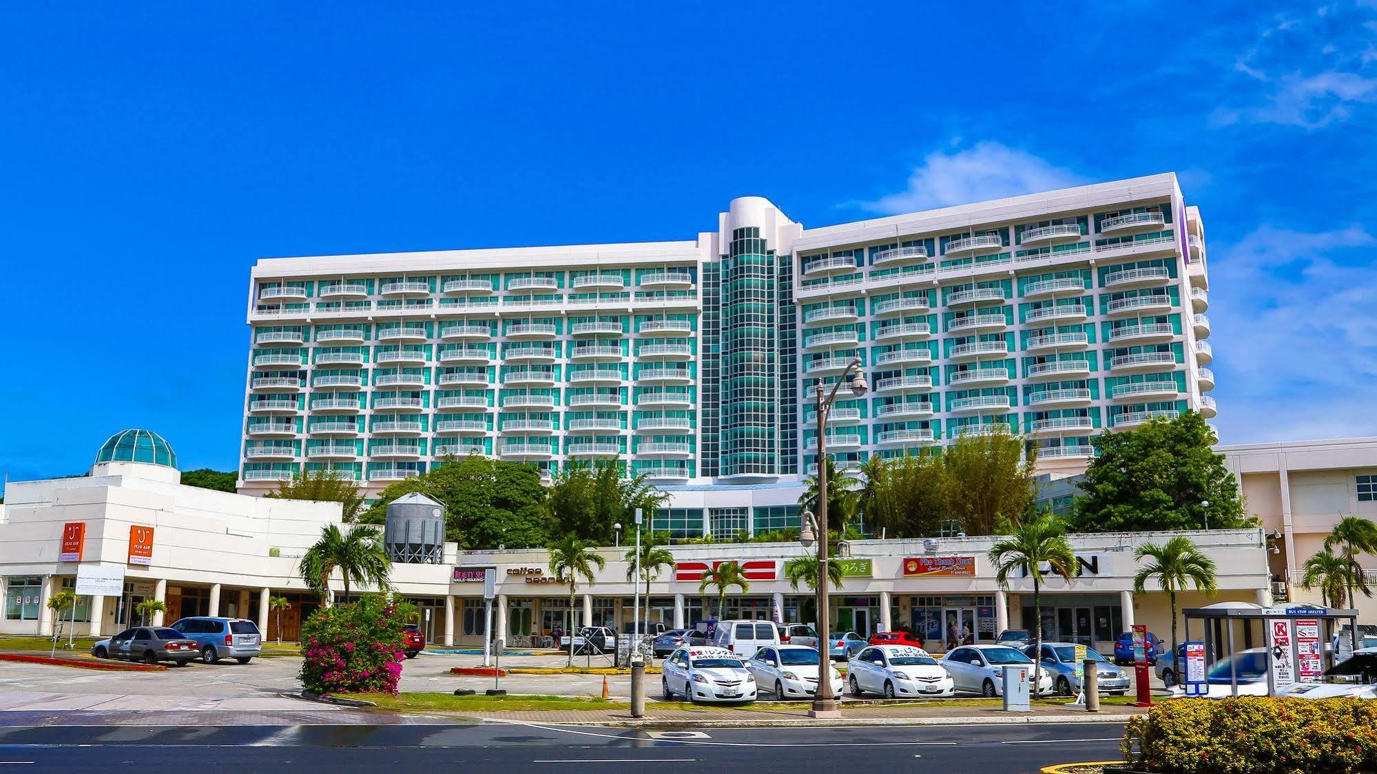 Verona Resort & Spa Tumon Exterior foto